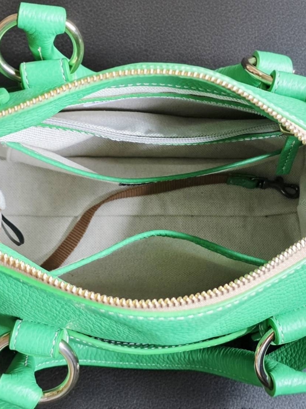 *NWT* Dooney & Bourke (Kelly Green) Lucca Satchel - Picture 5 of 7
